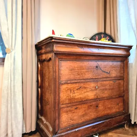 Nicky's - With Private Parking In Center * 부르가스