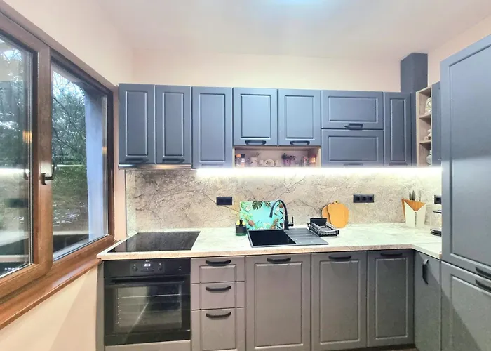 Nicky's - With Private Parking In Center * Бургас