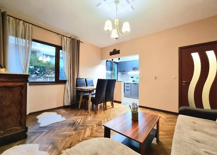 Nicky's - With Private Parking In Center * Бургас