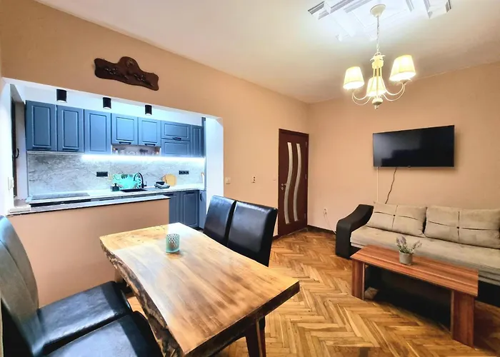 Nicky's - With Private Parking In Center Апартамент *