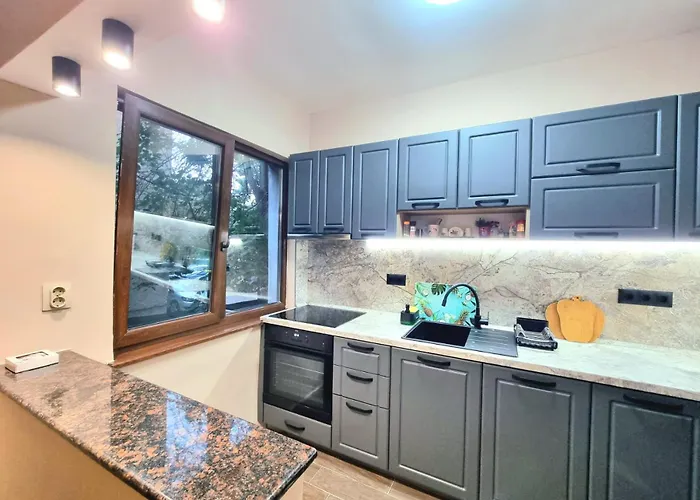 Апартамент Nicky's - With Private Parking In Center *